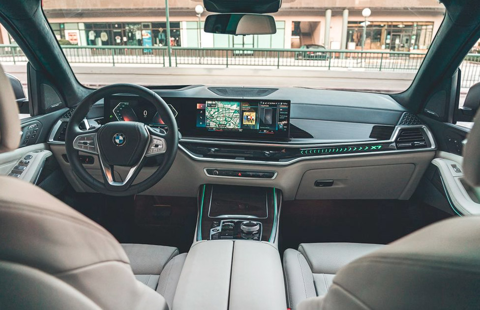 2025 BMW X7 Interior