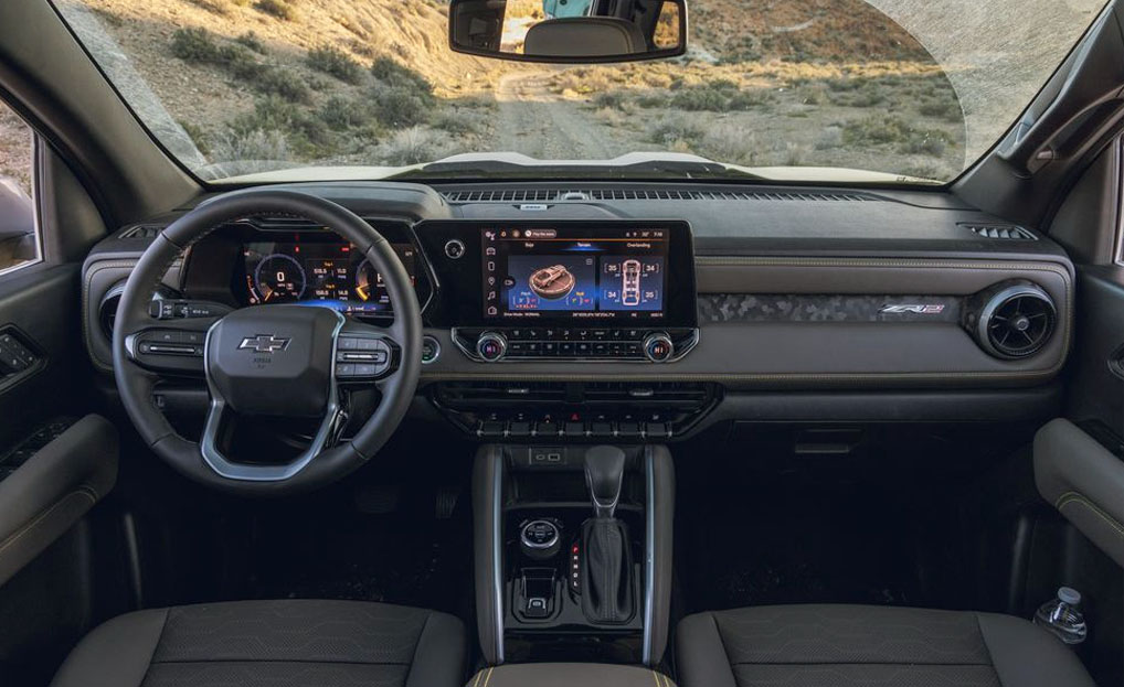 2025 Chevrolet Colorado Interior